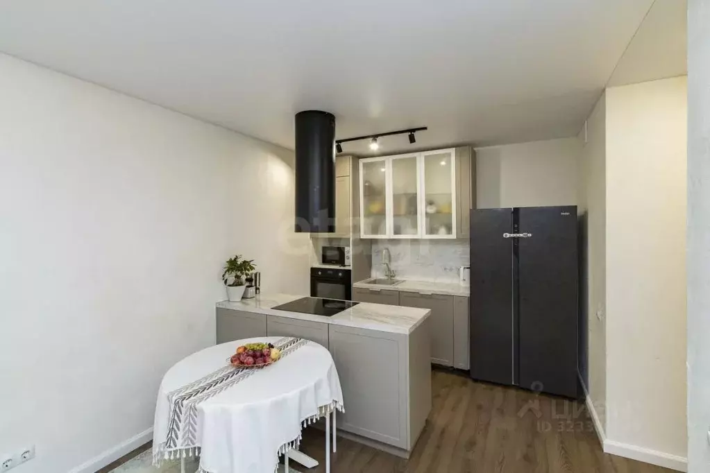 3-к кв. Тюменская область, Тюмень Харьковская ул., 72Б (78.3 м) - Фото 1