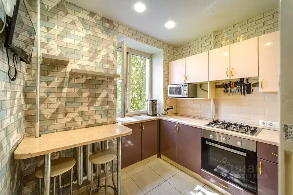 2-к кв. Московская область, Подольск Ленинградская ул., 8 (46.4 м) - Фото 1