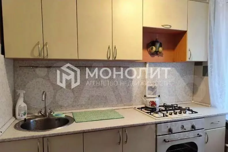 3-к кв. Белгородская область, Старый Оскол Интернациональный мкр, 39 ... - Фото 0