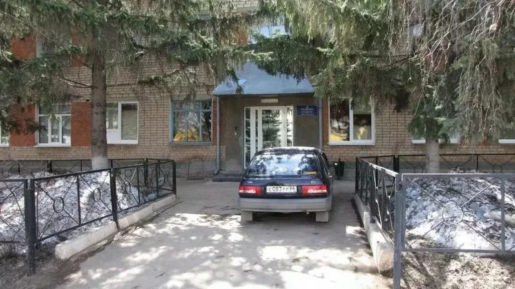 Комната Оренбургская область, Бугуруслан Ленинградская ул., 28 (10.0 ... - Фото 1