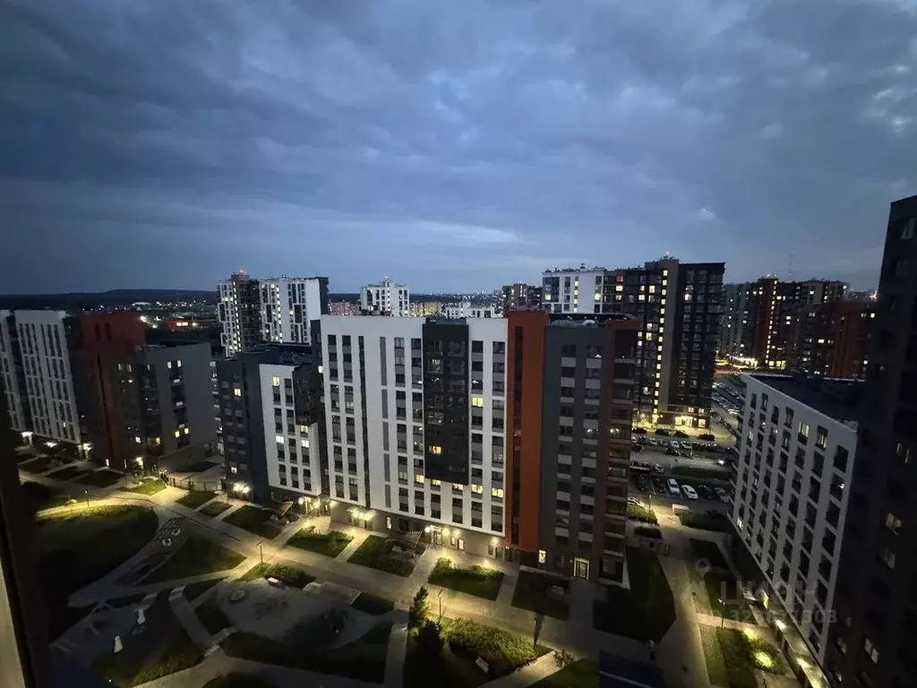 3-к кв. Пермский край, Пермь ул. Серебристая, 7 (60.0 м) - Фото 0