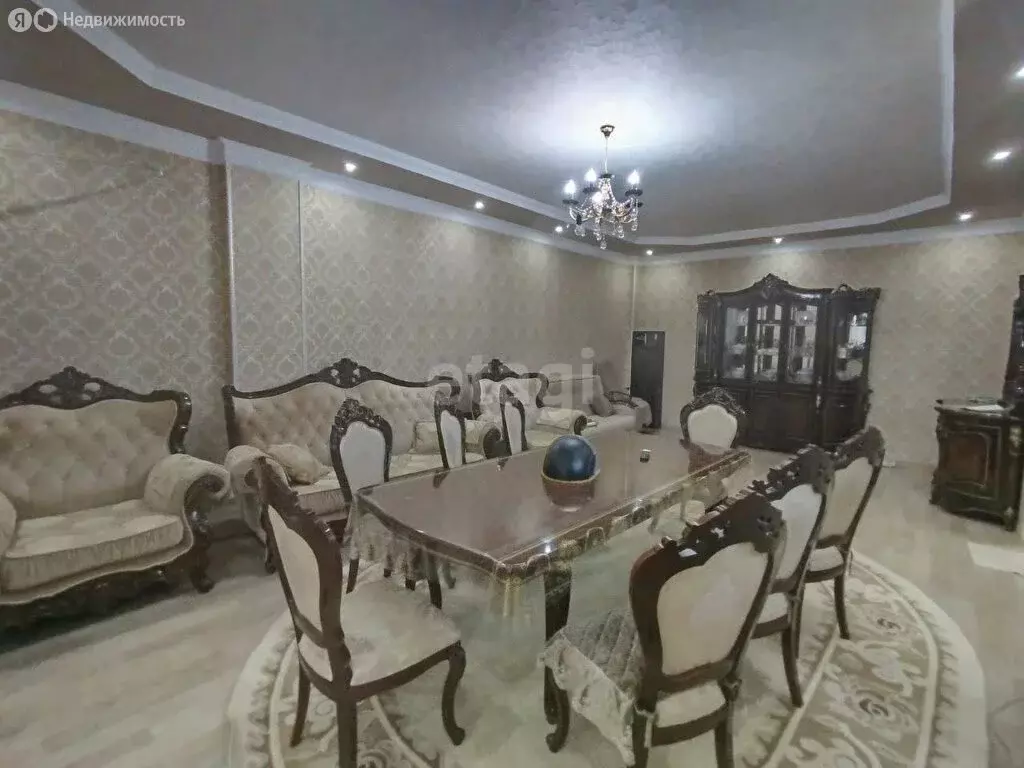 2-комнатная квартира: Магас, улица Эльберта Нальгиева, 24А (97 м) - Фото 1