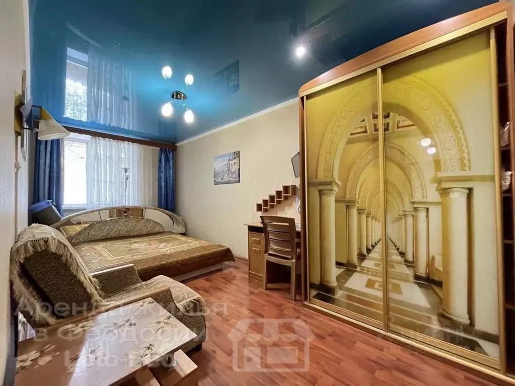 2-к кв. Крым, Феодосия пер. Колхозный, 2 (55.0 м) - Фото 0