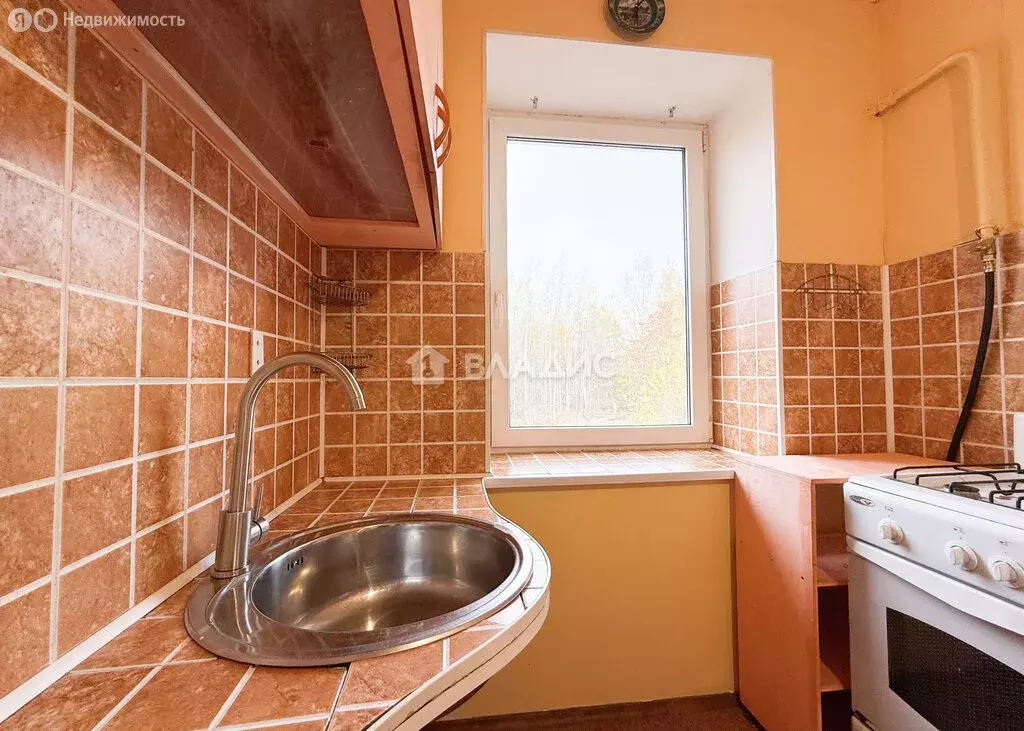 3-комнатная квартира: Петрозаводск, Мичуринская улица, 2 (52.5 м) - Фото 2