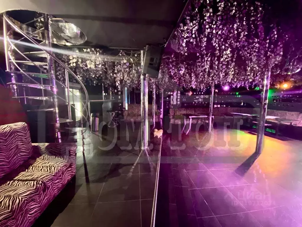 Дом в Московская область, Лобня  (1300 м) - Фото 1