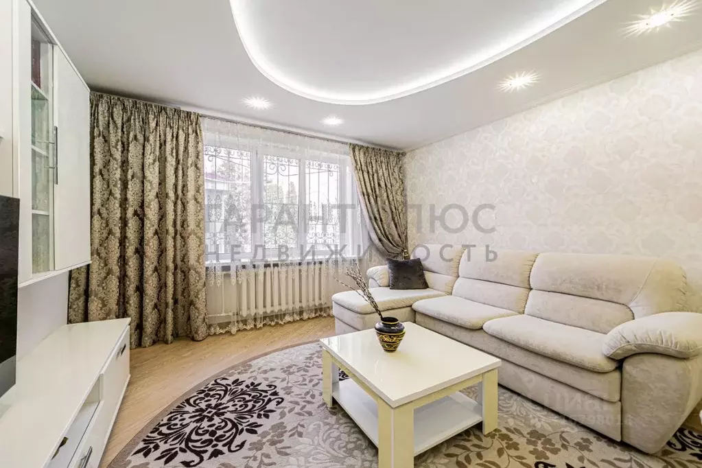 3-к кв. Липецкая область, Липецк Октябрьская ул., 74 (98.0 м) - Фото 0