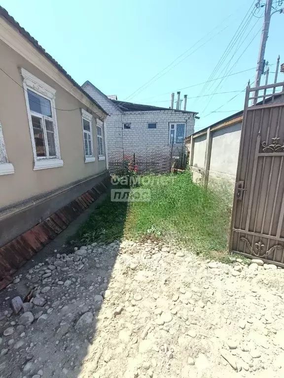 Дом в Кабардино-Балкария, Нальчик Вольный Аул кп, Адыгейская ул., 4 ... - Фото 1