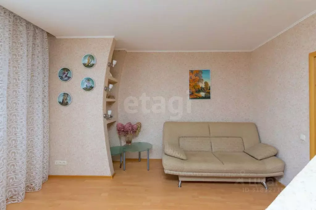 2-к кв. Тюменская область, Тюмень ул. Домостроителей, 16к4 (80.3 м) - Фото 0