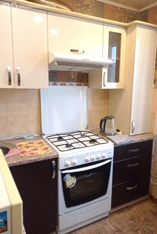 2-комнатная квартира: Фокино, улица Карла Маркса, 44 (50 м) - Фото 2