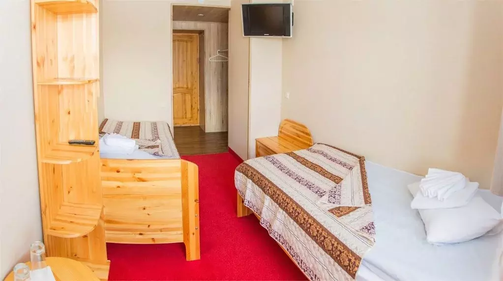 Комната Мурманская область, Кировск Ленинградская ул., 25 (1.0 м) - Фото 2