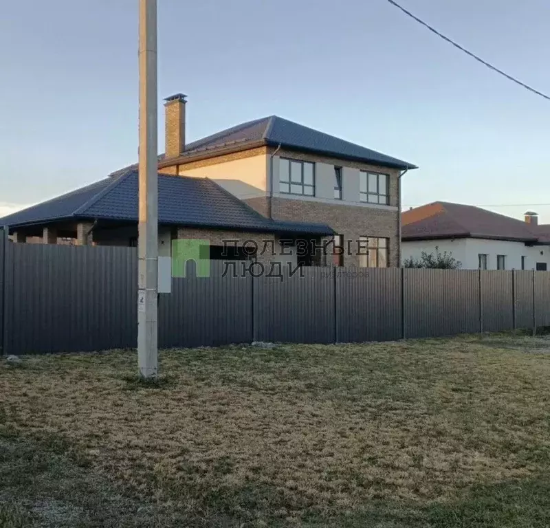 Дом в Белгородская область, Белгород Юго-Западный-2.1 мкр, ул. Боева ... - Фото 1