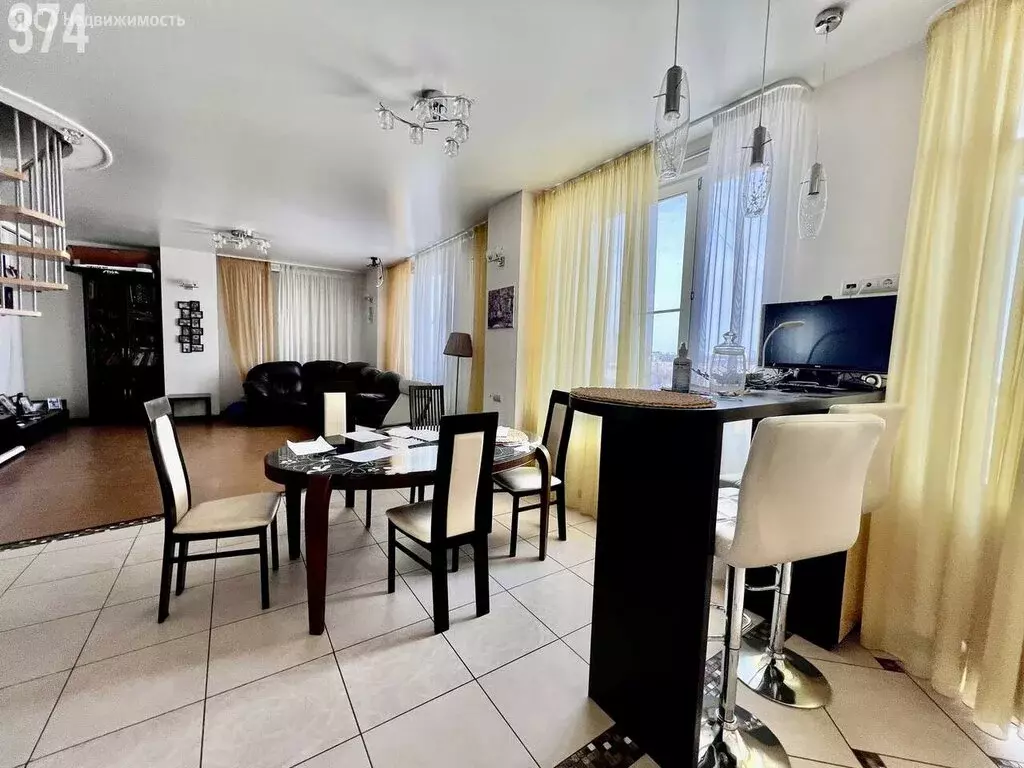 4-комнатная квартира: Орёл, улица 8 Марта, 8 (140 м) - Фото 1