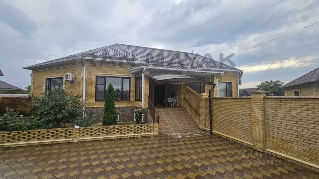 Дом в Краснодарский край, Белореченск ул. Ленина, 331 (217 м) - Фото 1