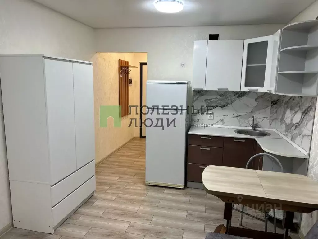 Студия Кировская область, Киров ул. Потребкооперации, 40 (24.0 м) - Фото 1