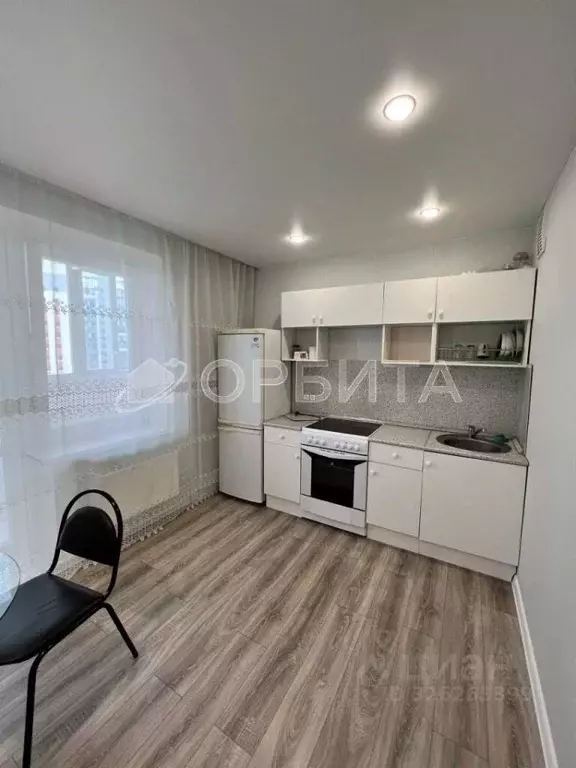 1-к кв. Тюменская область, Тюмень ул. Константина Посьета, 11 (41.0 м) - Фото 2