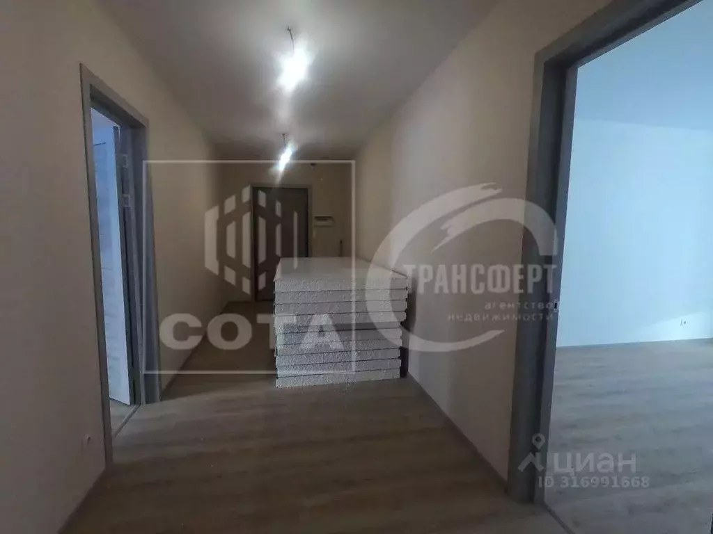 3-к кв. Воронежская область, Воронеж ул. Загоровского, 13к2 (90.0 м) - Фото 1