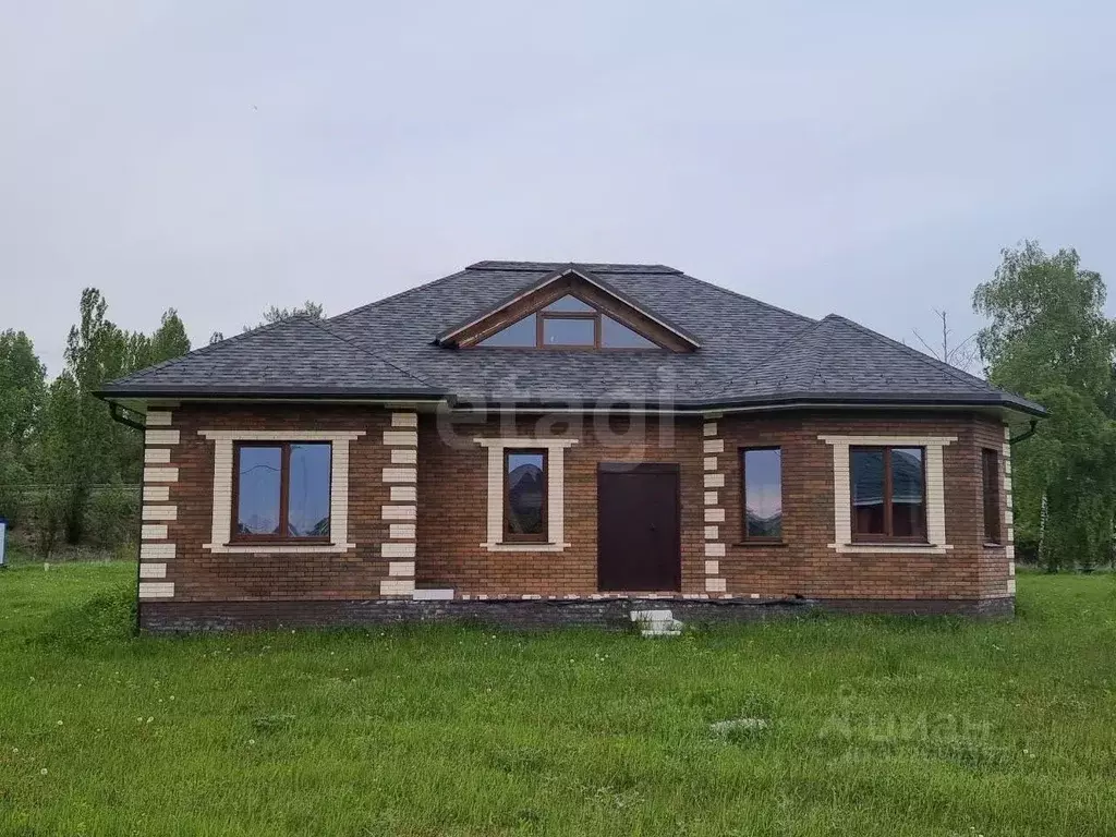 Дом в Белгородская область, Шебекино ул. Березовая, 2 (240 м) - Фото 1