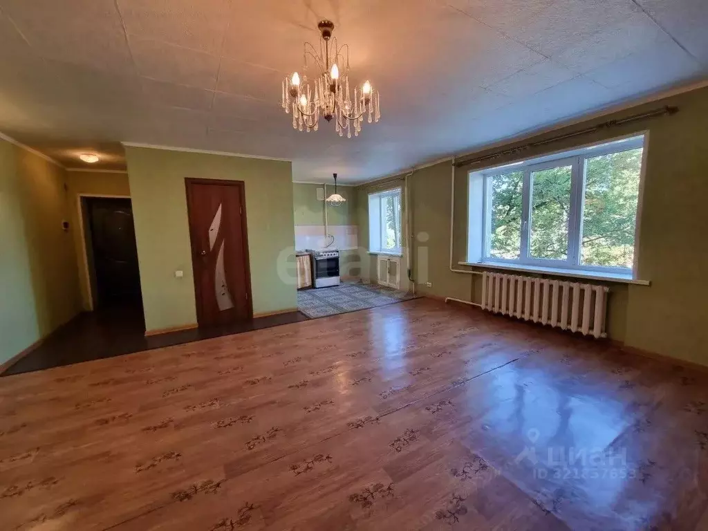 Студия Белгородская область, Губкин ул. Раевского, 21 (42.2 м) - Фото 1