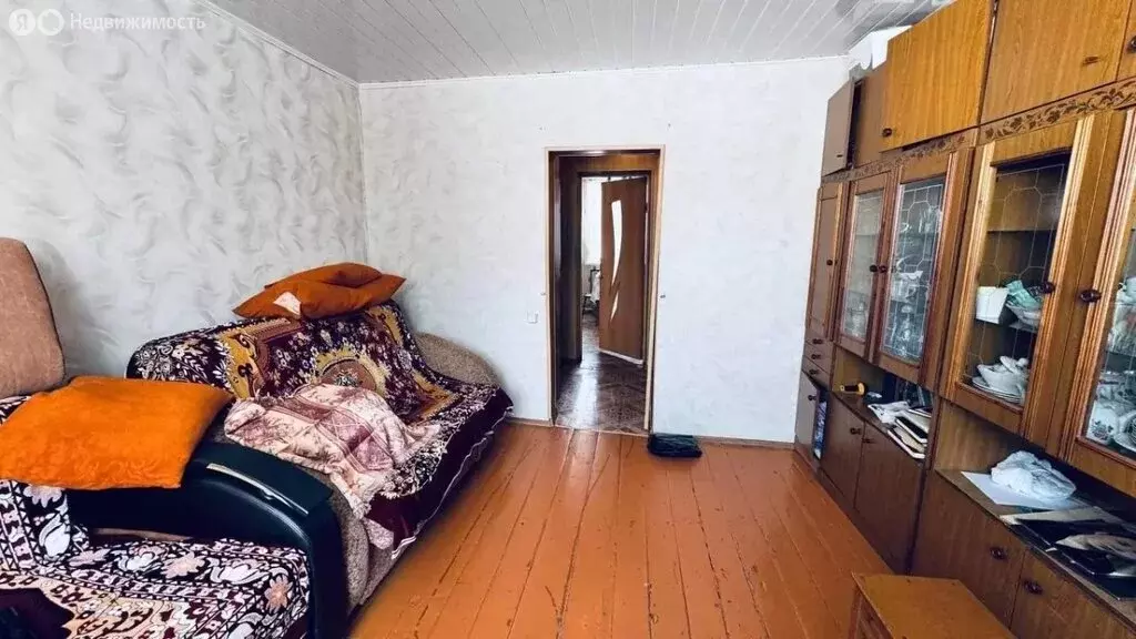 3-комнатная квартира: село Батырево, проспект Ленина, 6 (56.1 м) - Фото 1