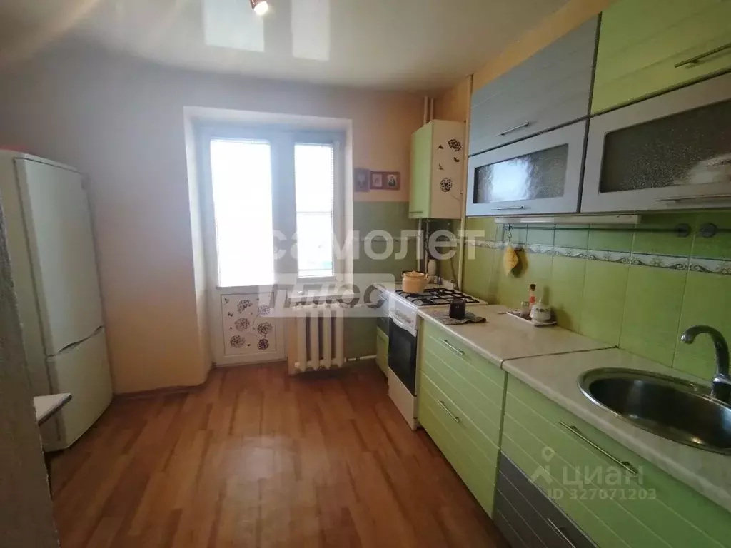 1-к кв. Краснодарский край, Абинск ул. Красных Таманцев (40.0 м) - Фото 2