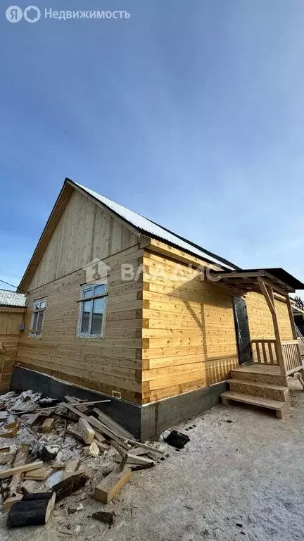 Дом в село Нижний Саянтуй, садовые участки Ромашка (220 м) - Фото 2