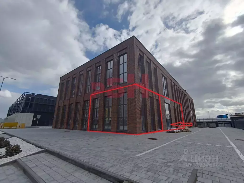 Торговая площадь в Тюменская область, Тюмень ул. Николая Семенова, 20 ... - Фото 1