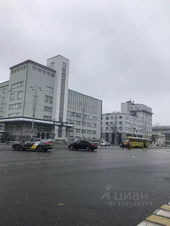 Помещение свободного назначения в Свердловская область, Екатеринбург ... - Фото 1