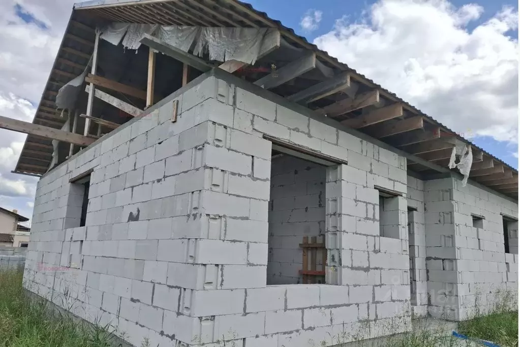 Дом в Свердловская область, Екатеринбург Удачный кп, 207 (100 м) - Фото 0