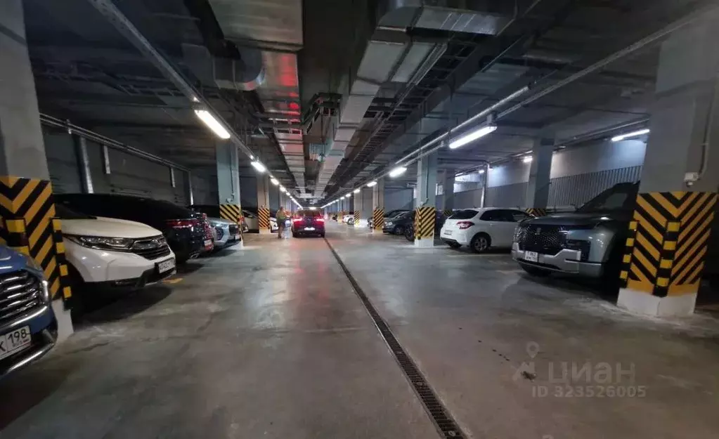 Гараж в Санкт-Петербург Ленинский просп., 45к1 (14 м) - Фото 1