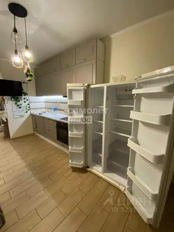 2-к кв. Омская область, Омск просп. Комарова, 11 (58.8 м) - Фото 2