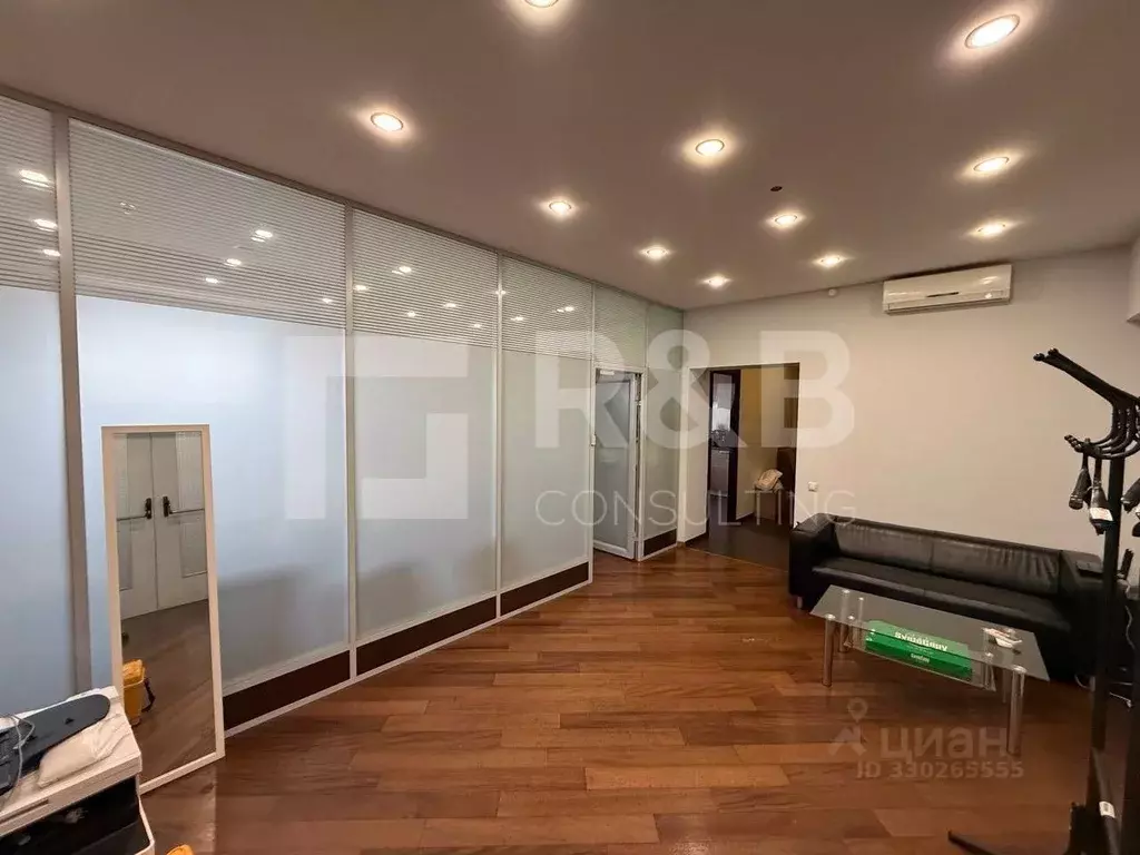 Офис в Москва Рябиновая ул., 41к1 (3000 м) - Фото 1