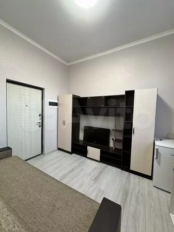 Комната 10 м в 8-к., 1/2 эт. - Фото 1