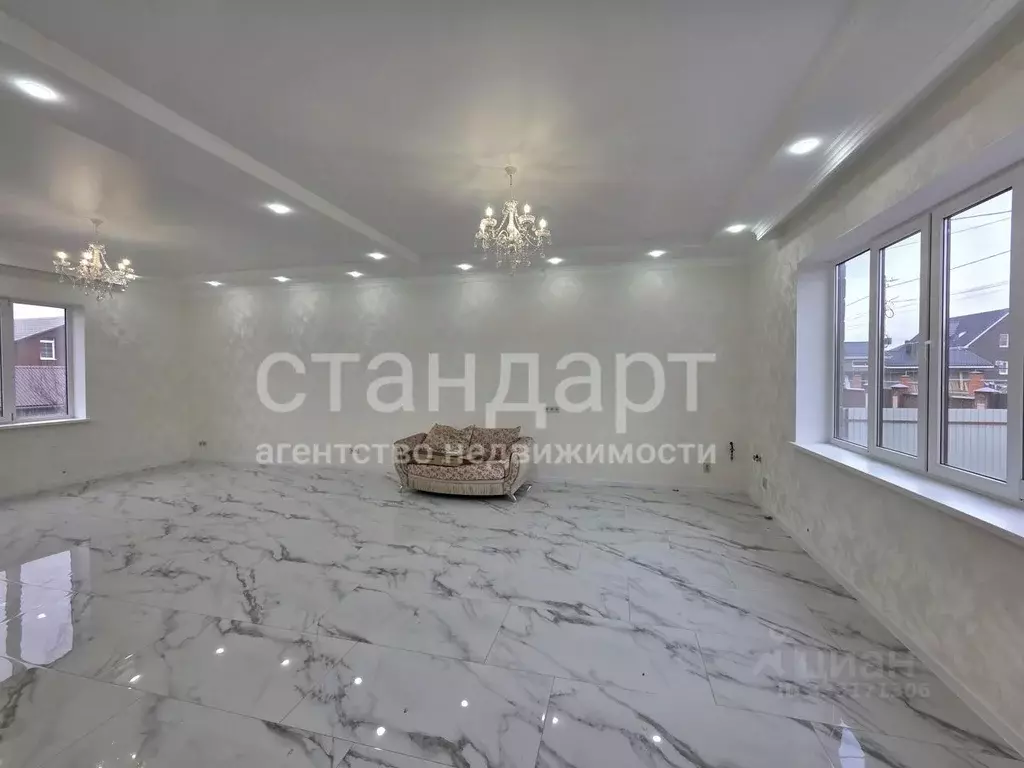 Дом в Ставропольский край, Ессентуки Атаманская ул. (257 м) - Фото 1