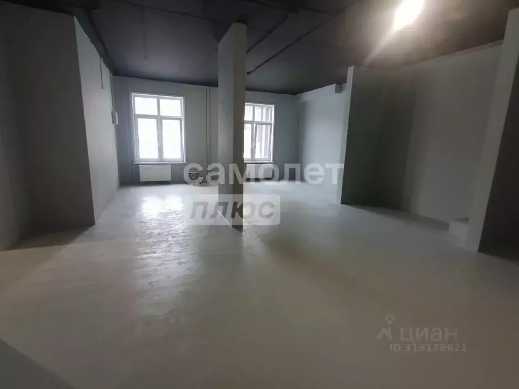 Помещение свободного назначения в Тюменская область, Тюмень ул. Парада ... - Фото 1