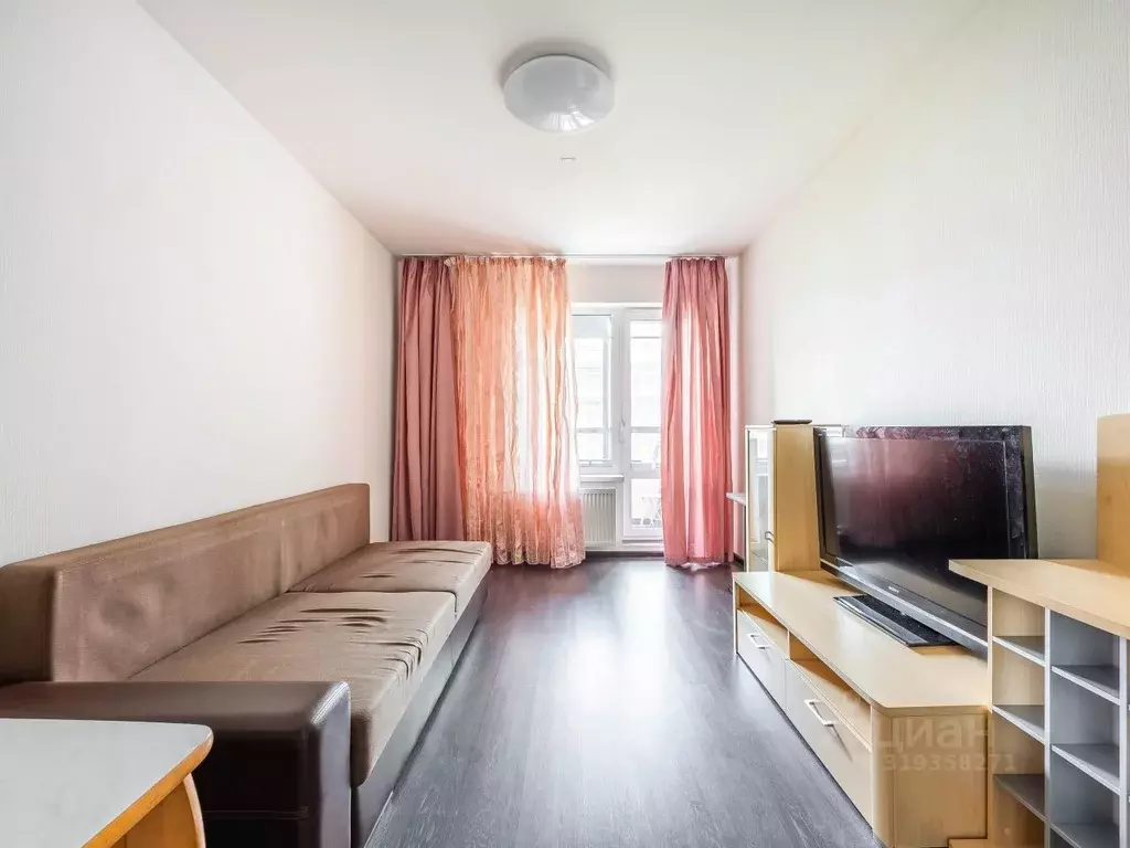 Студия Санкт-Петербург просп. Буденного, 21к1 (28.4 м) - Фото 1