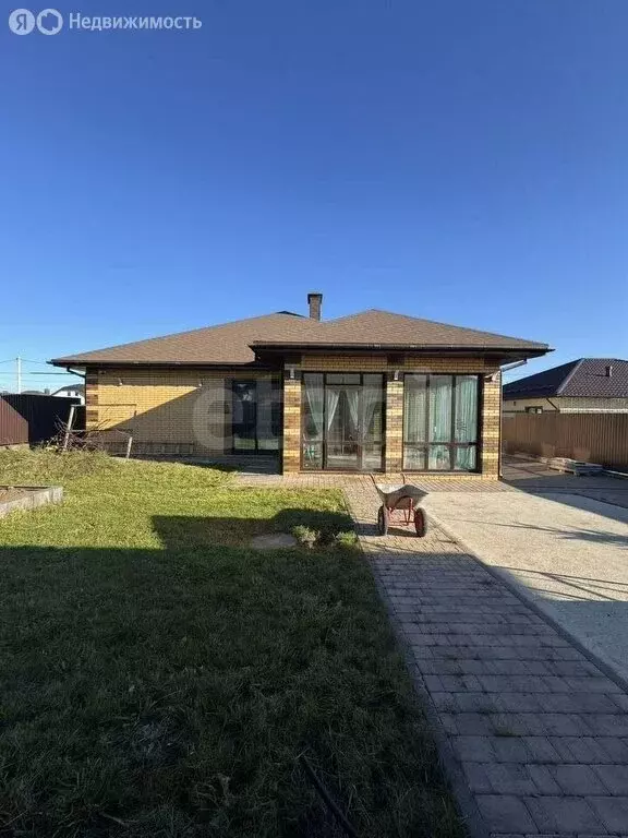 Дом в Тукаевский район, деревня Азьмушкино, Липовая улица (150 м) - Фото 1