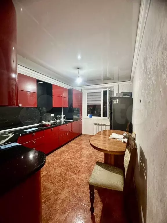 2-к. квартира, 60 м, 8/10 эт. - Фото 1