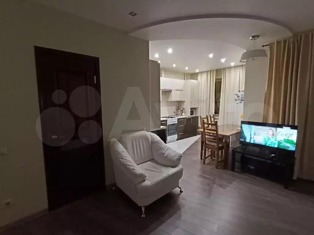 1-к. квартира, 43 м, 8/9 эт. - Фото 1