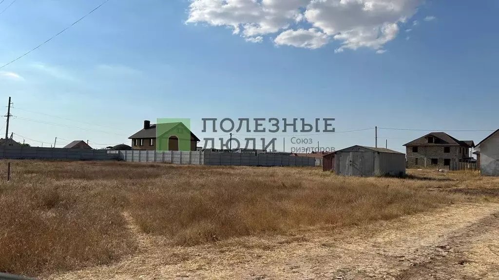 Участок в Крым, Сакский район, с. Уютное ул. Садовая (6.3 сот.) - Фото 2