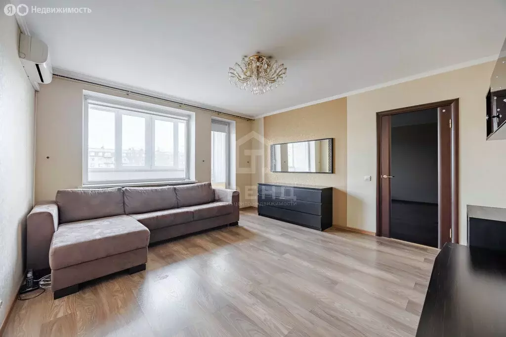 3-комнатная квартира: Санкт-Петербург, проспект Художников, 18к1 (59.8 ... - Фото 0