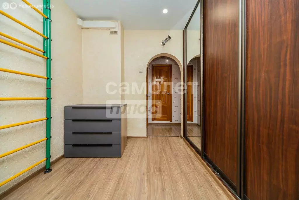 3-комнатная квартира: Пермь, улица Юрша, 56 (68 м) - Фото 2