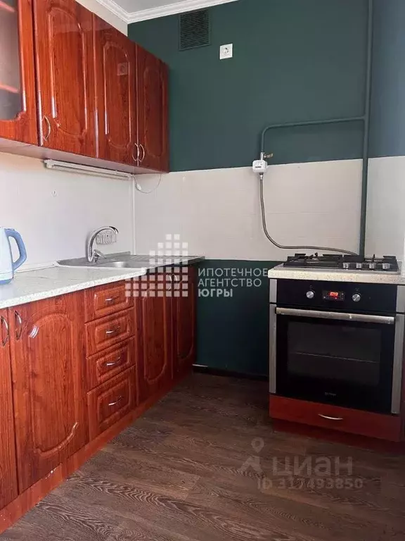 2-к кв. Ханты-Мансийский АО, Ханты-Мансийск ул. Гагарина, 79 (51.4 м) - Фото 0