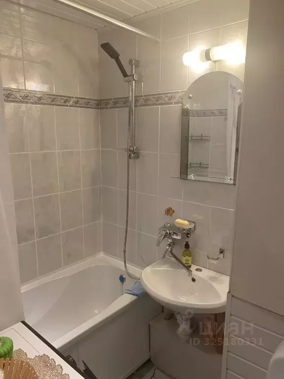 3-к кв. Ленинградская область, Кингисепп ул. Химиков, 3 (72.3 м) - Фото 1