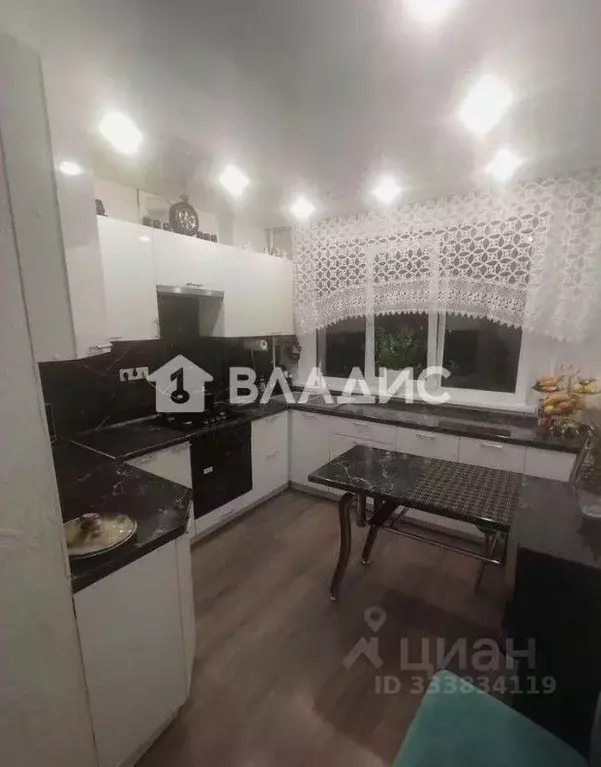 3-к кв. Ленинградская область, Гатчина ул. Куприна, 40 (71.0 м) - Фото 1