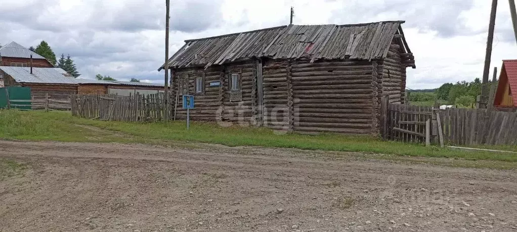 Дом в Свердловская область, Тугулымский муниципальный округ, с. ... - Фото 1