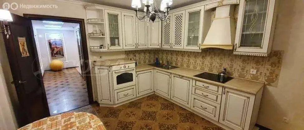 2-комнатная квартира: Тюмень, улица Самарцева, 3 (65 м) - Фото 1