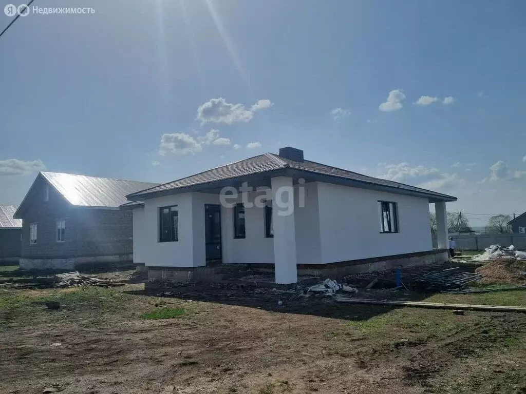 Дом в село Новое Барятино, Соборная улица (120 м) - Фото 1
