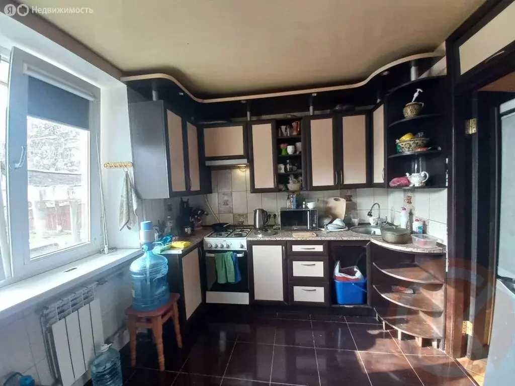 3-комнатная квартира: Евпатория, улица Чапаева, 67 (65.4 м) - Фото 1