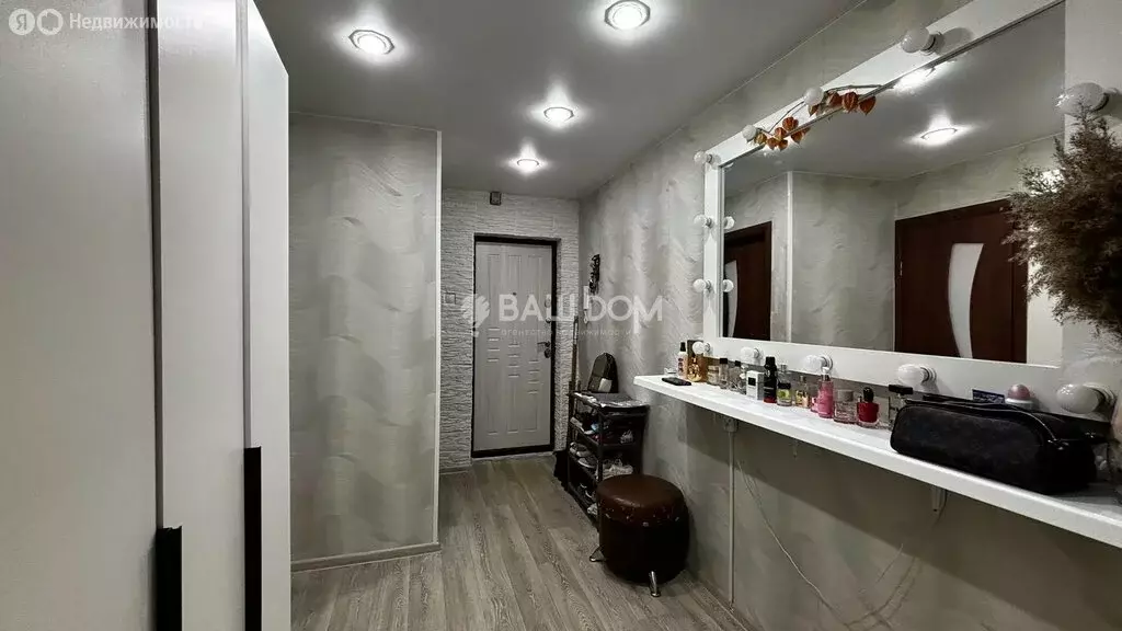 3-комнатная квартира: Брянск, улица Котовского, 8 (62 м) - Фото 1