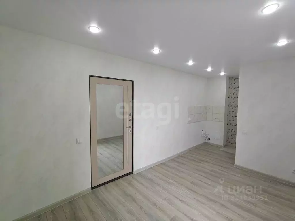 Студия Красноярский край, Красноярск бул. Солнечный, 13 (16.0 м) - Фото 1